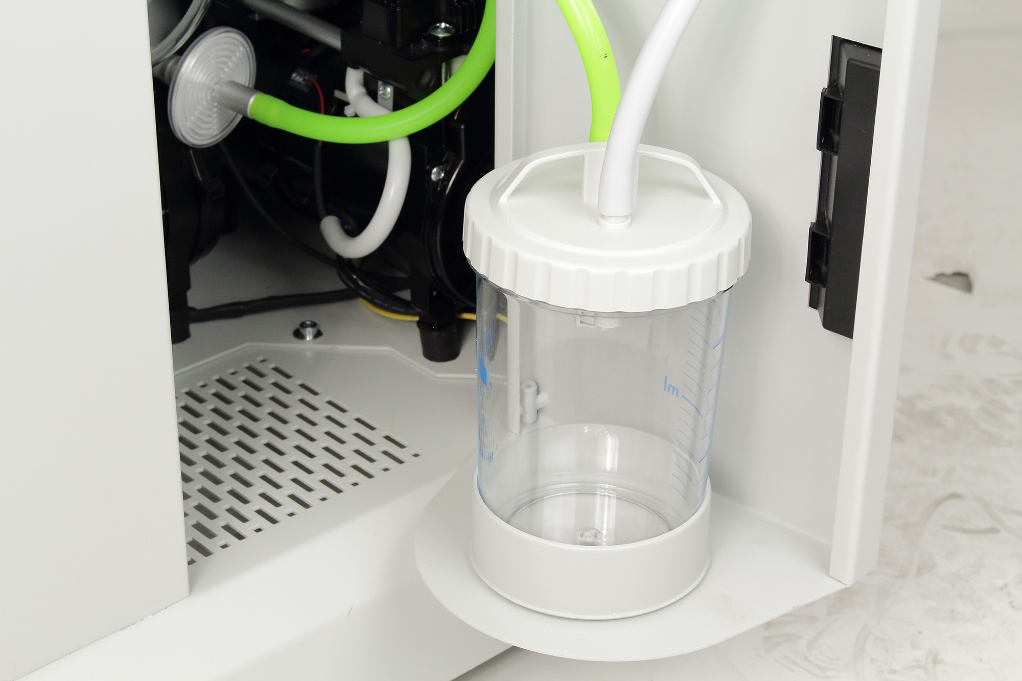 IMG_Unidad_Detalle_OTOSMART-COMPACT_1223.jpg Unité de consultation ORL Optomic Otosmart Compact – vue 4